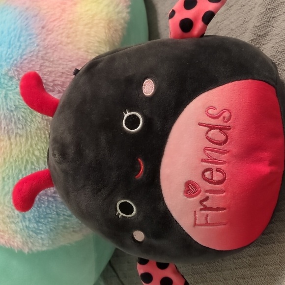 Squishmallows Ladee Ladybug Plush Toy 7" - Picture 2 of 5